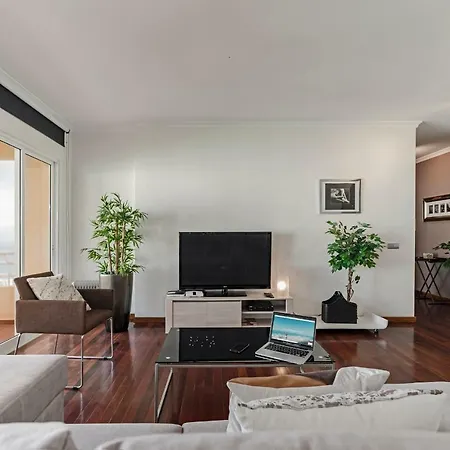 Casa Branca Iv By An Island Apart Apartment Funchal (Madeira)